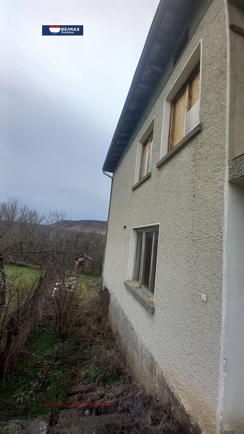 Продава КЪЩА, с. Дряновец, област Разград, снимка 3 - Къщи - 53409529