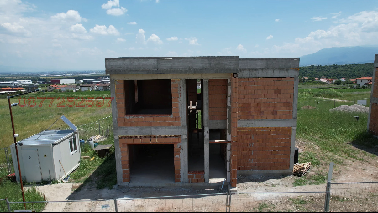 Продава КЪЩА, с. Гурмазово, област София област, снимка 2 - Къщи - 54261820