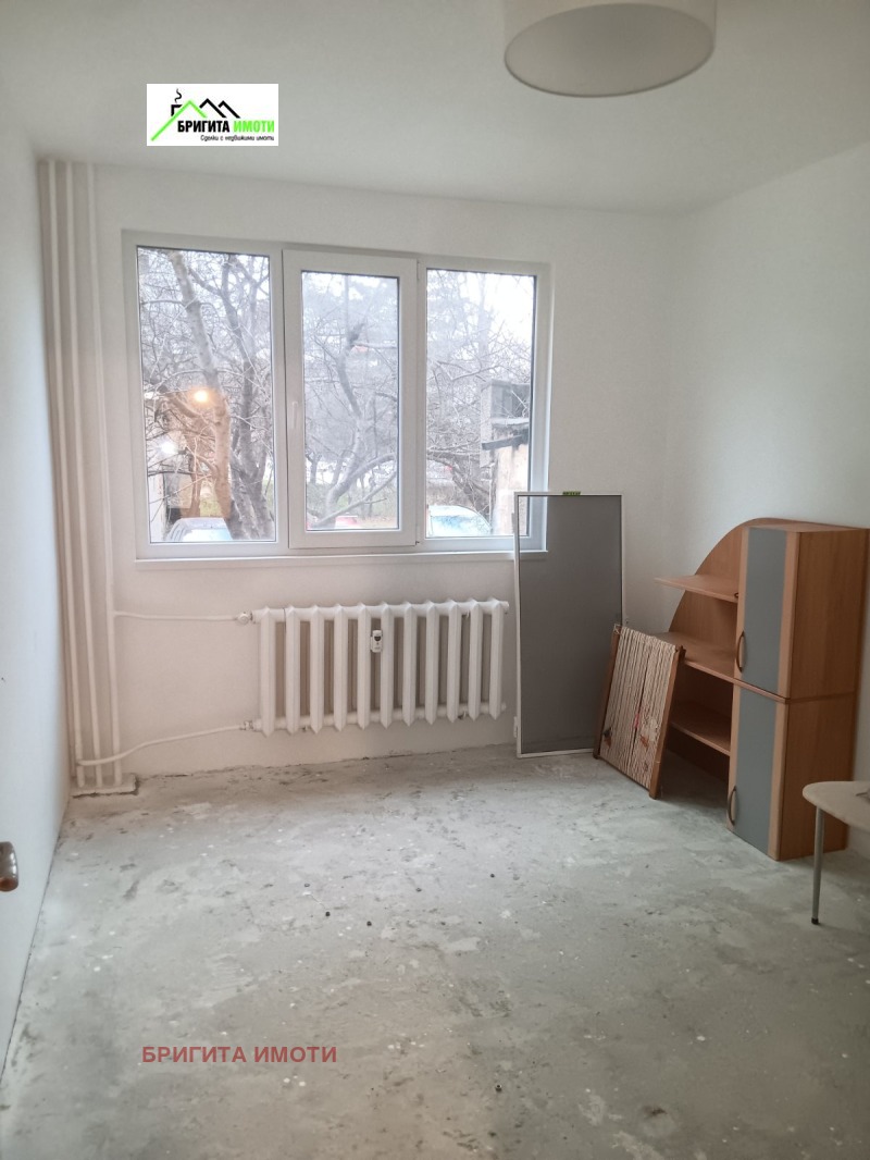 Продава 3-СТАЕН, гр. София, Гео Милев, снимка 2 - Апартаменти - 51585009