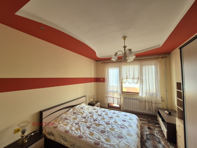 Na sprzedaż  Piętro domu Plowdiw , Izgrew , 145 mkw | 91817249 - obraz [4]