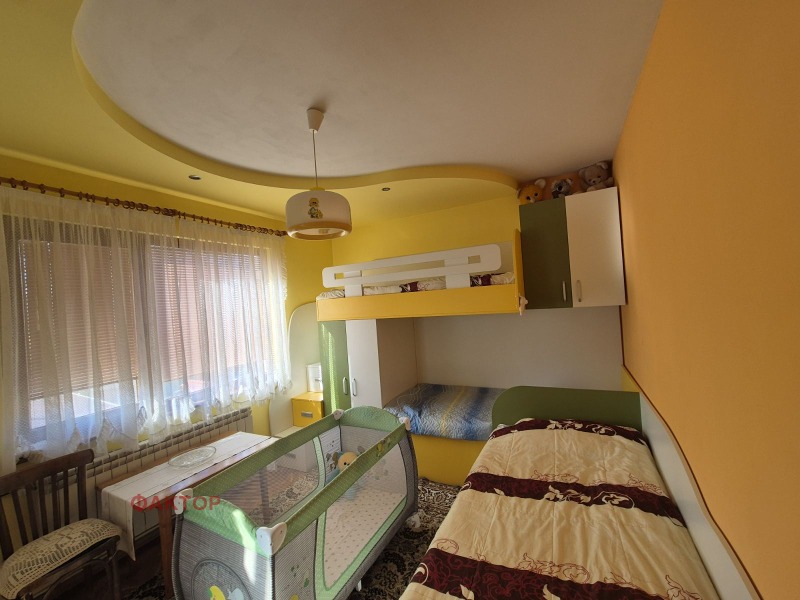 Na sprzedaż  Piętro domu Plowdiw , Izgrew , 145 mkw | 91817249 - obraz [6]