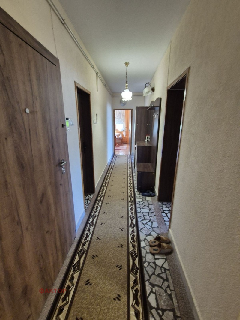 Na sprzedaż  Piętro domu Plowdiw , Izgrew , 145 mkw | 91817249 - obraz [9]