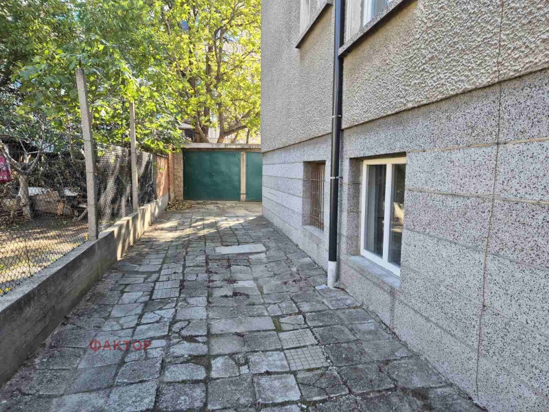 Na sprzedaż  Piętro domu Plowdiw , Izgrew , 145 mkw | 91817249 - obraz [16]