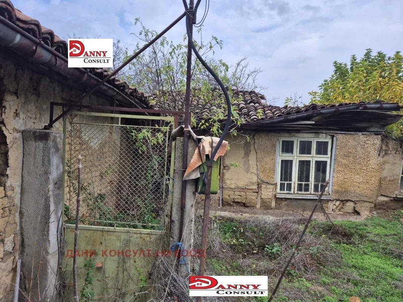 Продава КЪЩА, с. Първомайци, област Велико Търново, снимка 14 - Къщи - 52523846