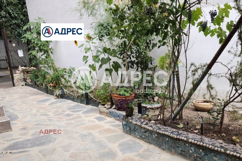 Продава КЪЩА, гр. Варна, Зимно кино Тракия, снимка 9 - Къщи - 53338688