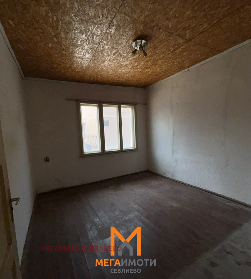 Продава КЪЩА, гр. Севлиево, област Габрово, снимка 13 - Къщи - 54081376