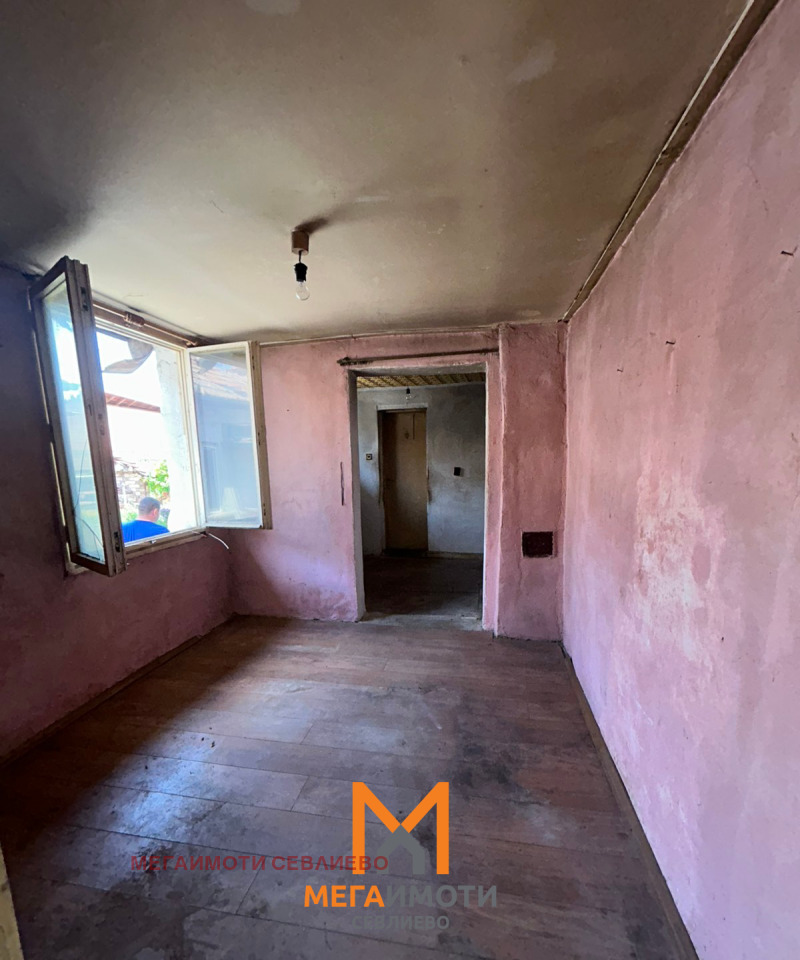 Продава КЪЩА, гр. Севлиево, област Габрово, снимка 10 - Къщи - 54081376