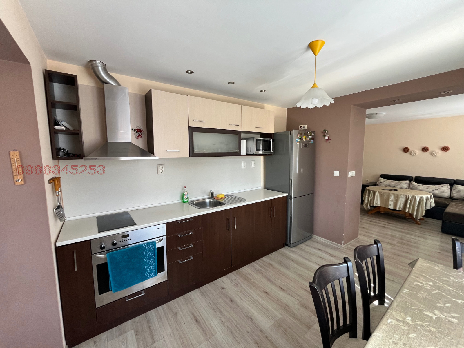 Продава ЕТАЖ ОТ КЪЩА, гр. Карлово, област Пловдив, снимка 6 - Етаж от къща - 55779278