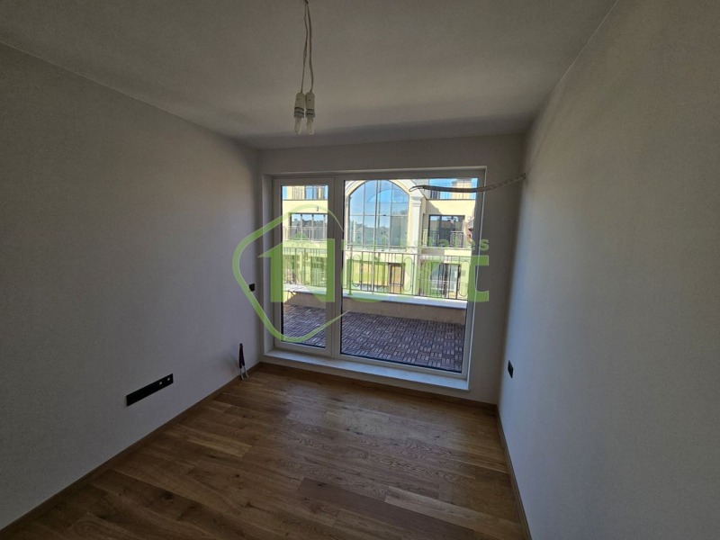 Na prodej  2 ložnice Sofia , Centar , 132 m2 | 65524320 - obraz [5]