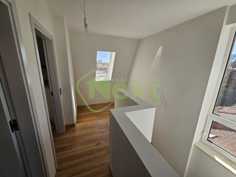 Na prodej  2 ložnice Sofia , Centar , 132 m2 | 65524320 - obraz [4]