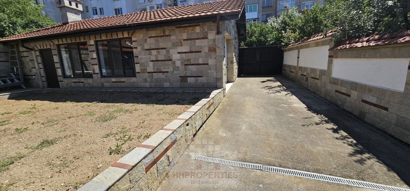 Te koop  Huis regio Haskovo , Charmanli , 340 m² | 53105443 - afbeelding [5]