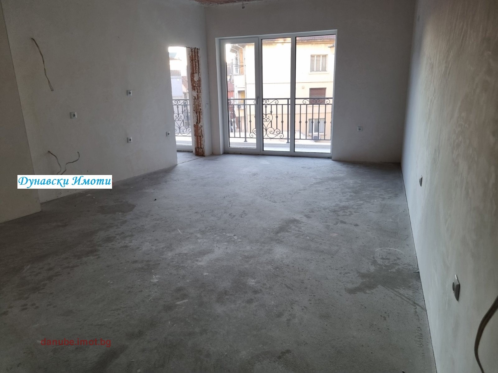 Продава 3-СТАЕН, гр. Русе, Център, снимка 2 - Апартаменти - 55251059