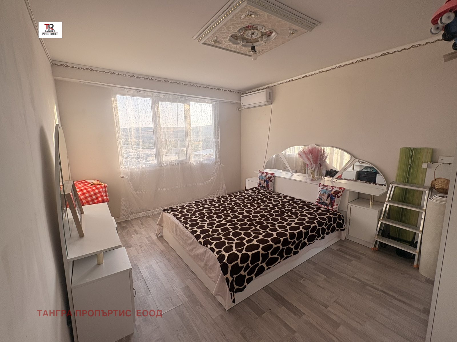 Продава 3-СТАЕН, гр. Радомир, област Перник, снимка 3 - Апартаменти - 55892405