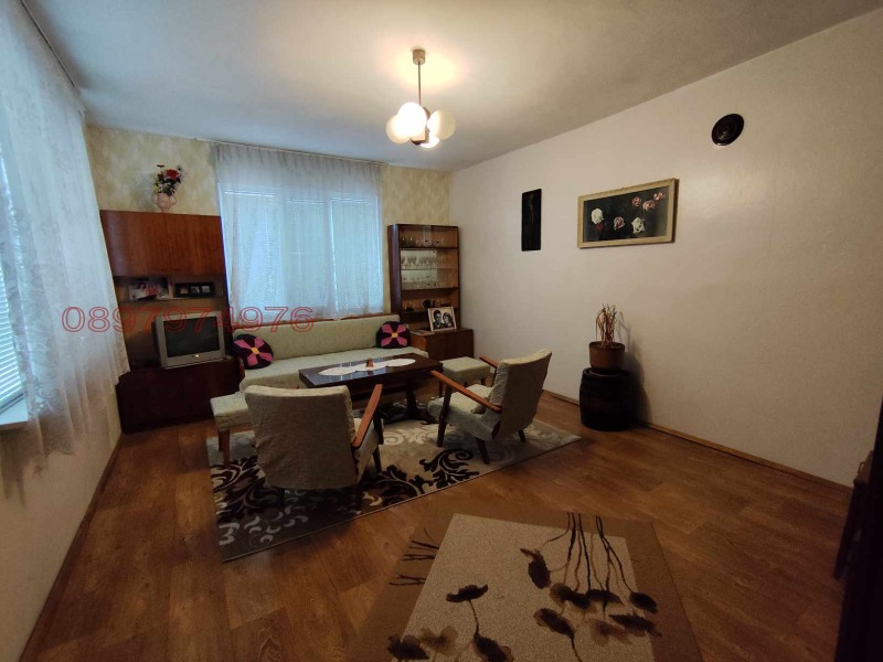 Продава ЕТАЖ ОТ КЪЩА в град Ямбол, Център - 100 кв.м / 177 000 € » 346 181.91 лв.