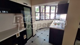 3+ bedroom Sportna zala, Varna 5