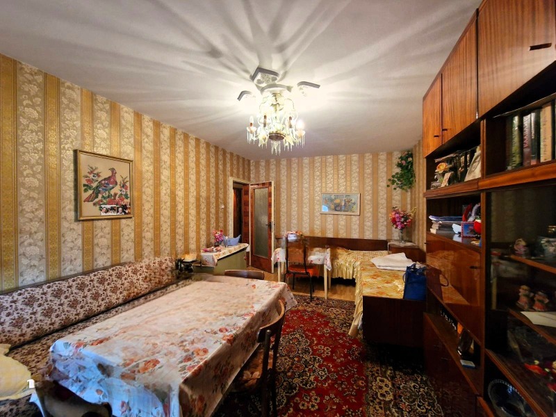 Продава 3-СТАЕН, гр. Пловдив, Христо Смирненски, снимка 2 - Апартаменти - 52133981