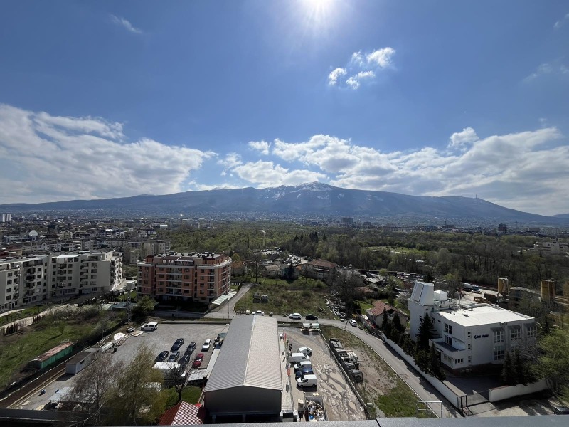 Na prodej  3+ ložnice Sofia , Chladilnika , 531 m2 | 63536377