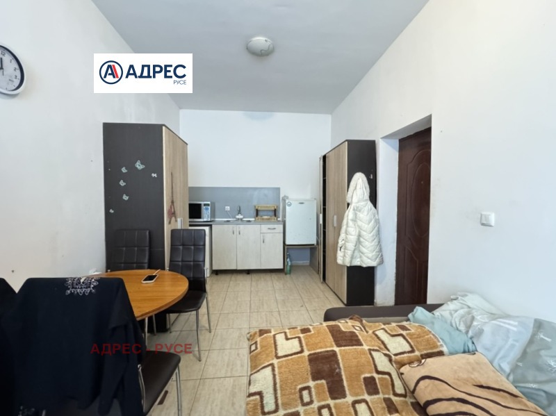 Продава АТЕЛИЕ, ТАВАН, гр. Русе, Широк център, снимка 2 - Апартаменти - 53099044