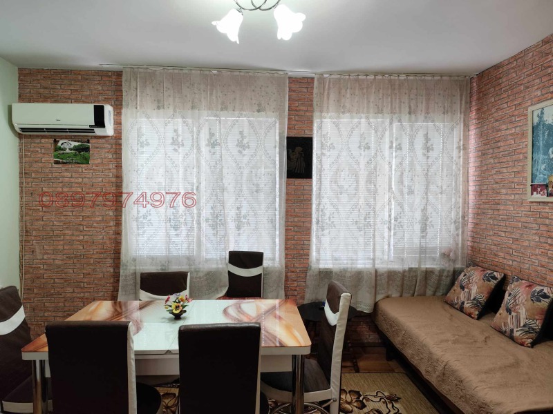 Продава ЕТАЖ ОТ КЪЩА, гр. Ямбол, Център, снимка 3 - Етаж от къща - 52782285