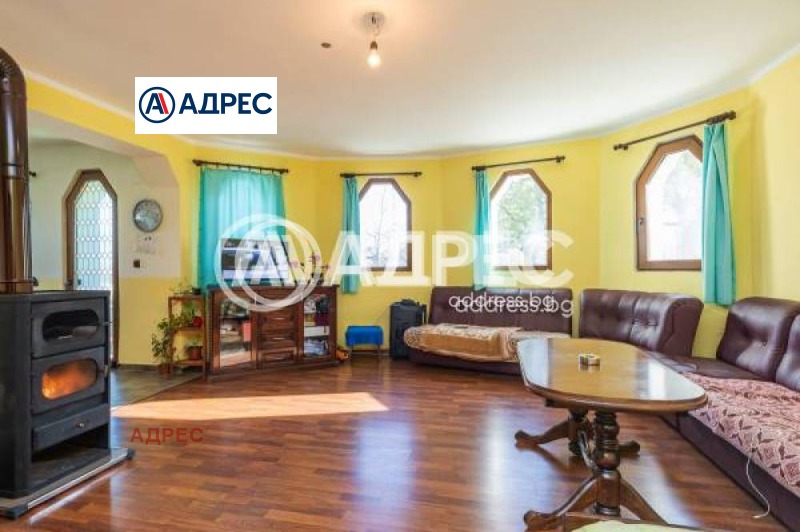 Продава КЪЩА, с. Кичево, област Варна, снимка 5 - Къщи - 50205616