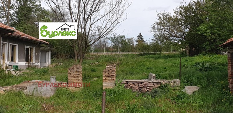 Продава КЪЩА, с. Неофит Рилски, област Варна, снимка 2 - Къщи - 52927330