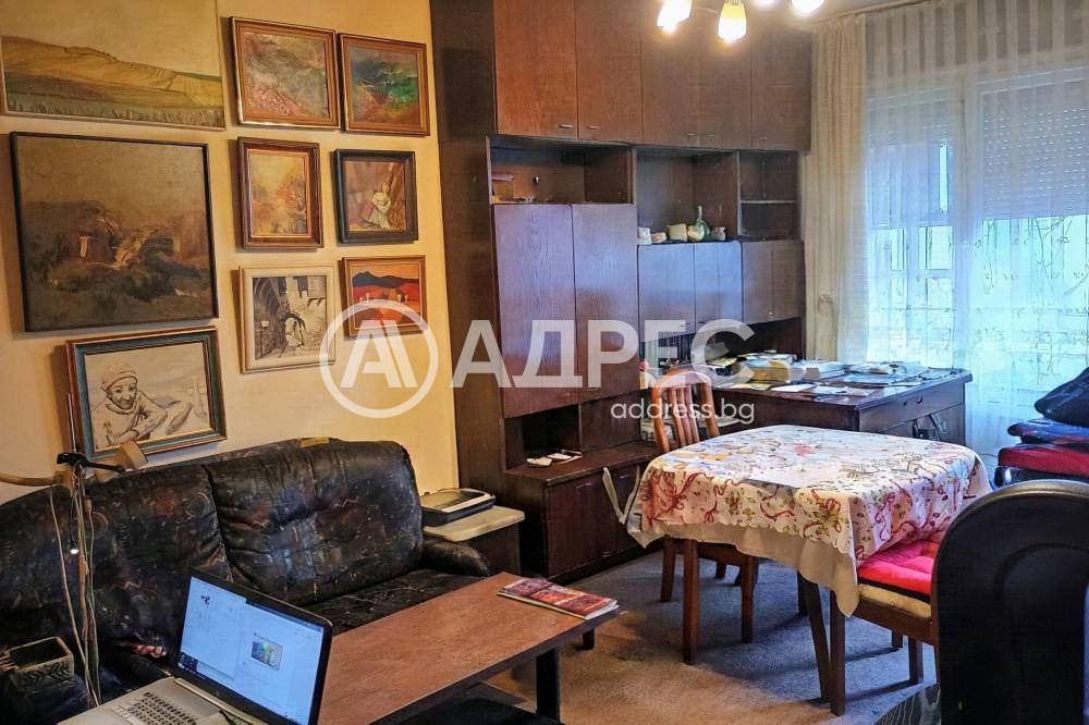 Продава 3-СТАЕН, гр. София, Център, снимка 2 - Апартаменти - 55980631
