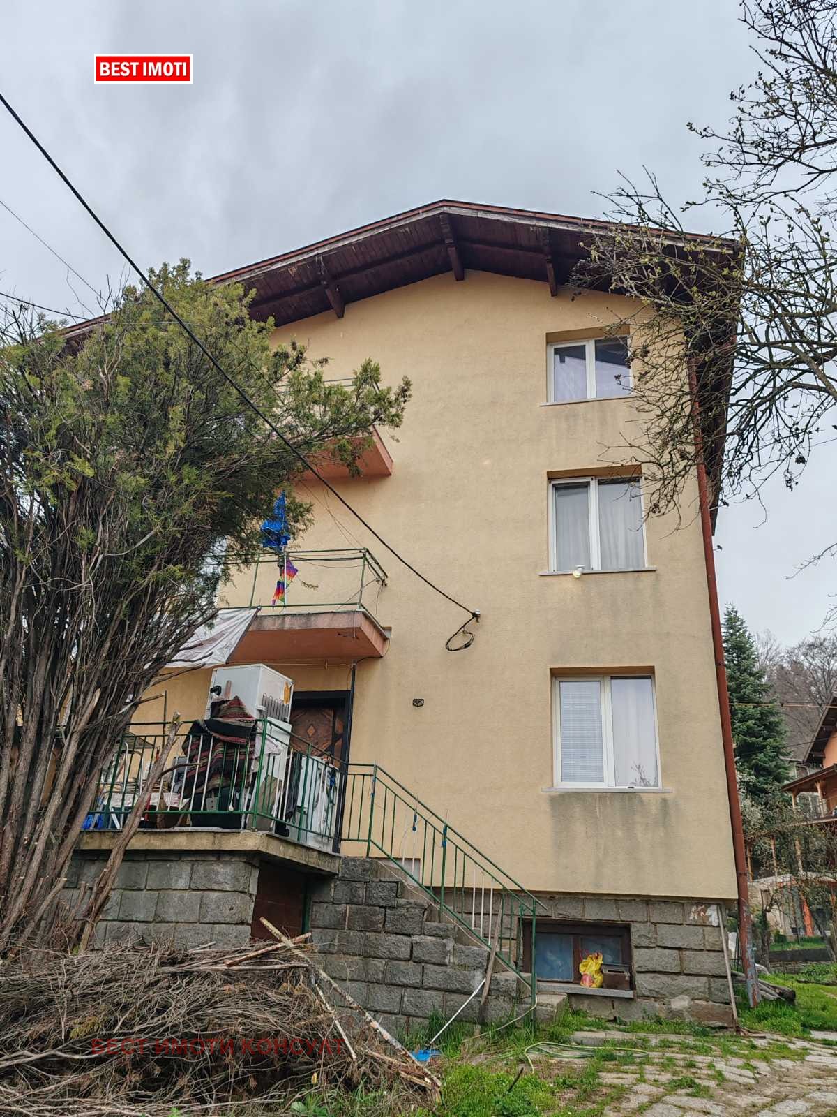 Продава КЪЩА, гр. София, с. Владая