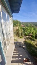 Продава КЪЩА, област Плевен, с. Лозица • 25000 лв. / 12782.30 € • 66926182 6