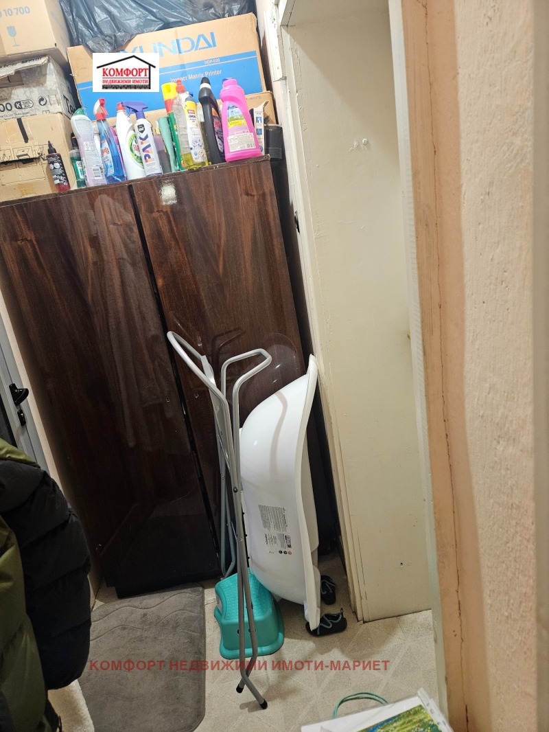 Продава  Етаж от къща град Плевен , Мара Денчева , 100 кв.м | 53210098 - изображение [16]