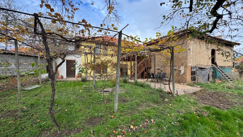 Продава КЪЩА, с. Горно Сахране, област Стара Загора, снимка 15 - Къщи - 52487070