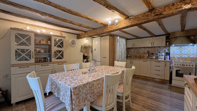 Продава КЪЩА, с. Горно Сахране, област Стара Загора, снимка 2 - Къщи - 52487070