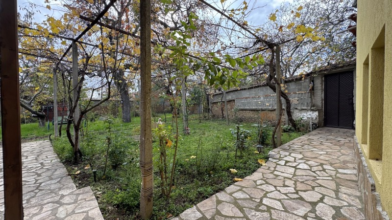 Продава КЪЩА, с. Горно Сахране, област Стара Загора, снимка 13 - Къщи - 52487070