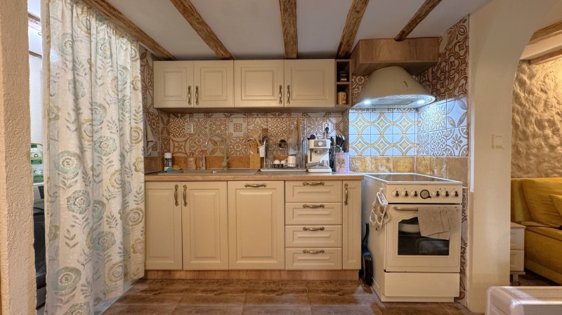 Продава КЪЩА, с. Горно Сахране, област Стара Загора, снимка 3 - Къщи - 52487070