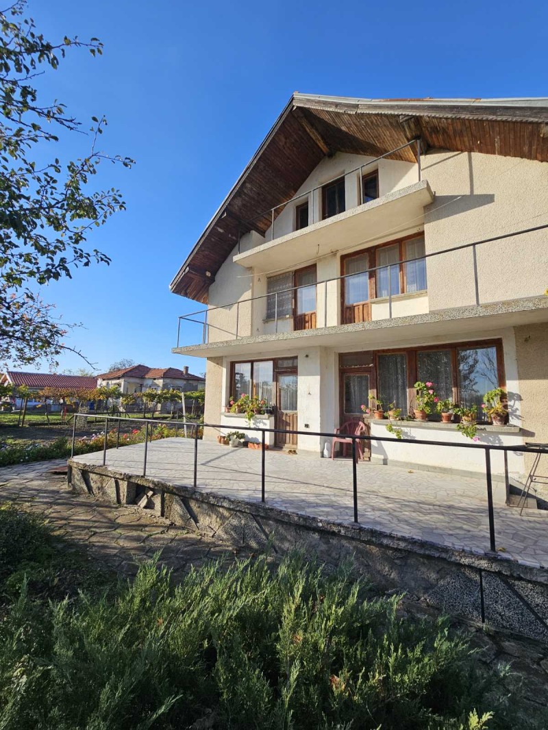 Продава КЪЩА, с. Ястребово, област Стара Загора