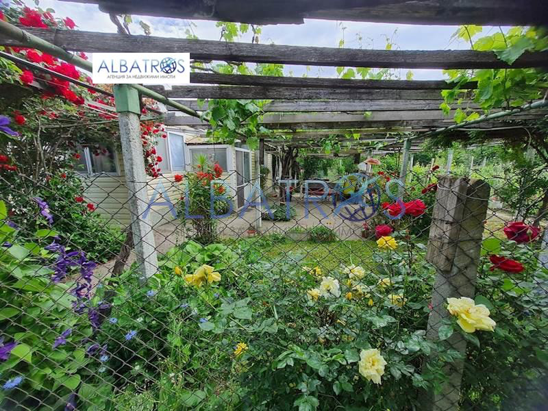Продава КЪЩА, гр. Девня, област Варна, снимка 11 - Къщи - 55599236