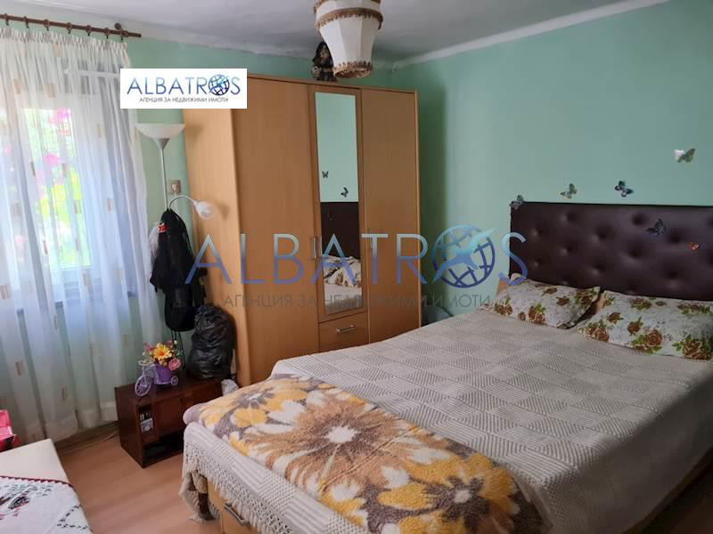 Продава КЪЩА, гр. Девня, област Варна, снимка 4 - Къщи - 55599236