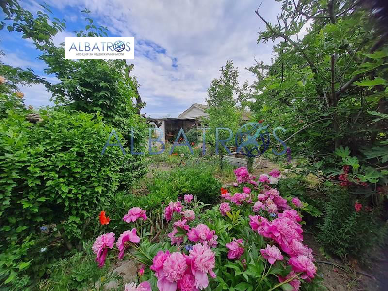 Продава КЪЩА, гр. Девня, област Варна, снимка 13 - Къщи - 55599236