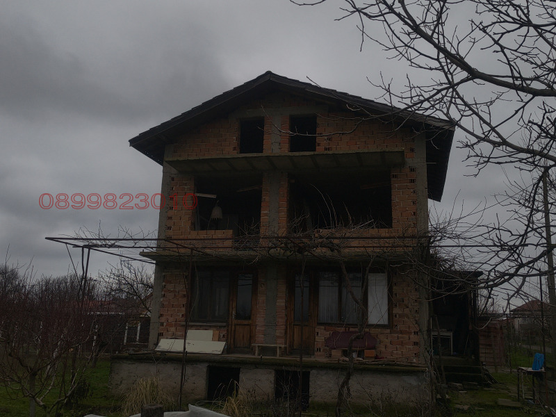 Продава ВИЛА, с. Тополяне, област Стара Загора