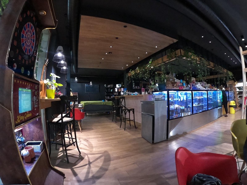 In vendita  Negozio Sofia , Vitosha , 129 mq | 68621255