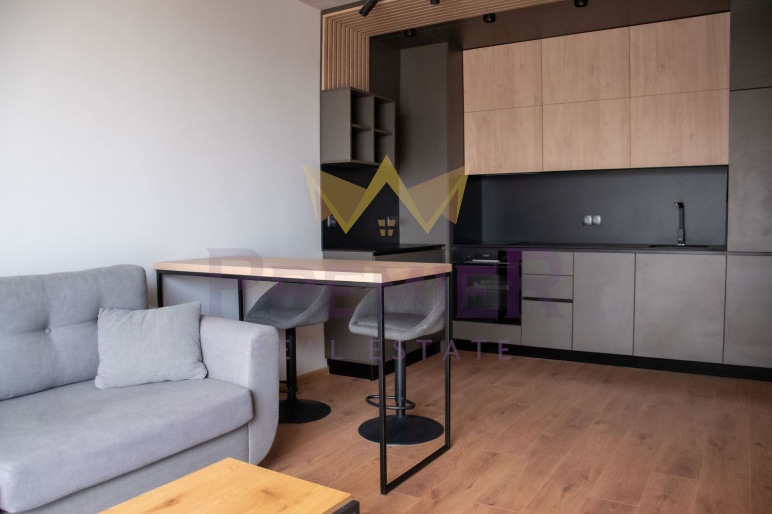 Продава 2-СТАЕН, гр. Варна, Бриз, снимка 2 - Апартаменти - 56505541