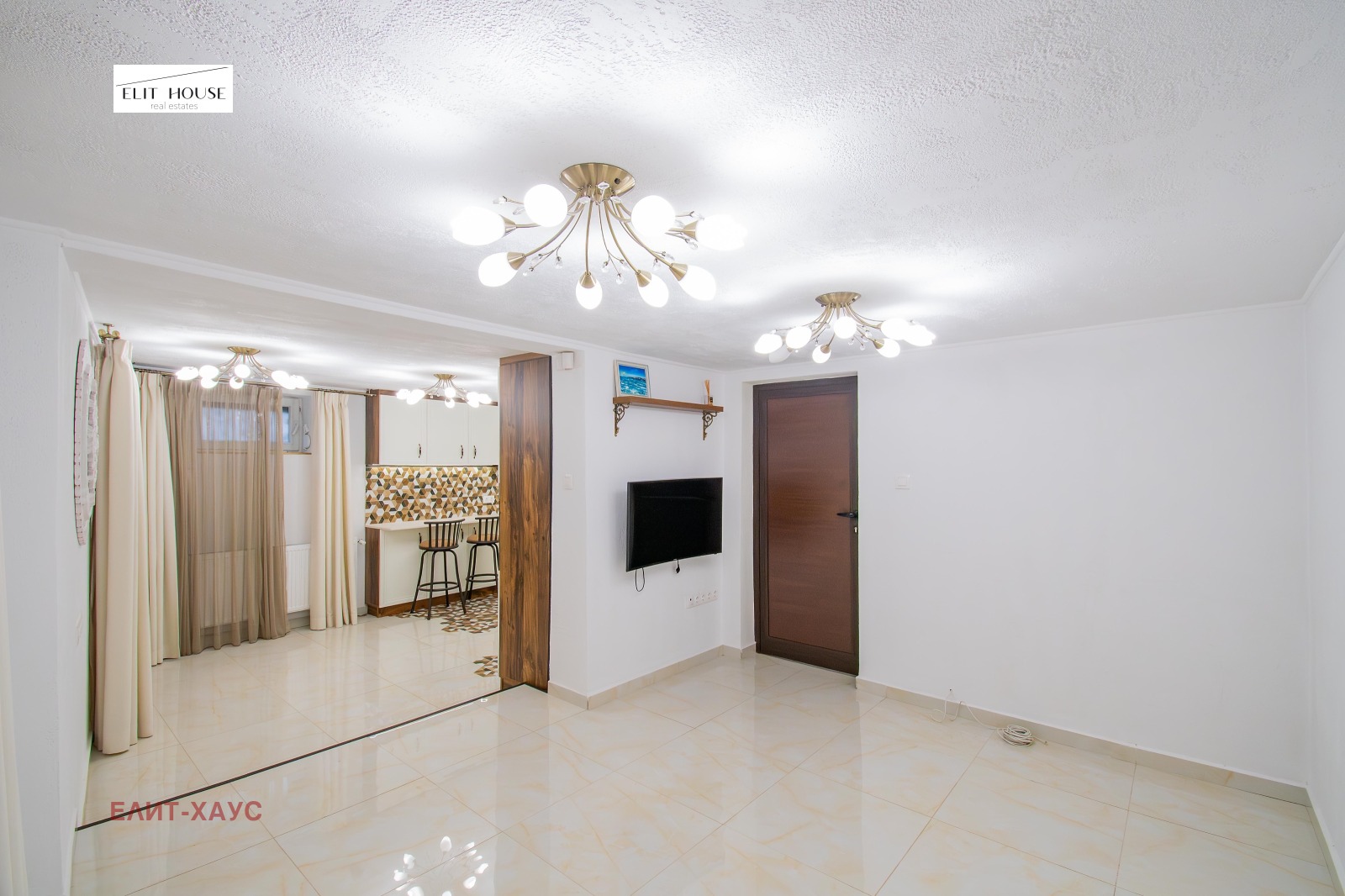 Продава КЪЩА, гр. София, Център, снимка 10 - Къщи - 52543676