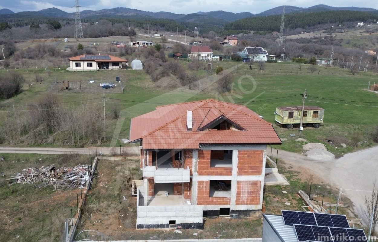 Продава КЪЩА, гр. София, с. Подгумер, снимка 2 - Къщи - 54448651