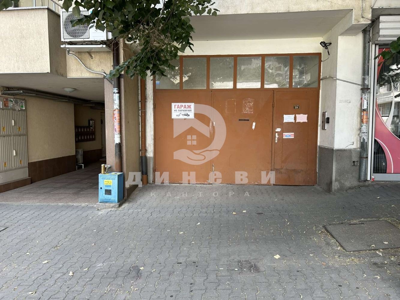 Продава ГАРАЖ, ПАРКОМЯСТО, гр. Стара Загора, Център, снимка 2 - Гаражи и паркоместа - 50701143