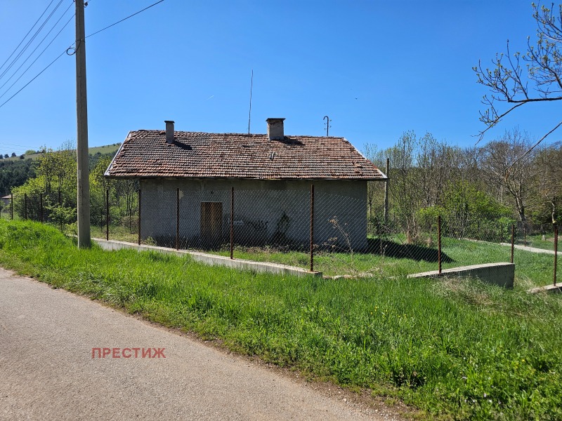 Продава ПАРЦЕЛ в област Перник, с. Садовик - 574 кв.м / 30 000 € » 58 674.90 лв., ПРЕСТИЖ