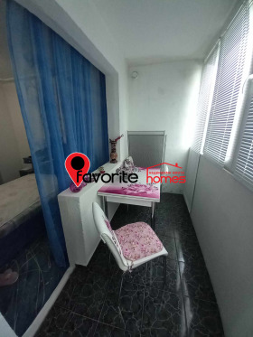 1 dormitorio Everest, Shumen 6