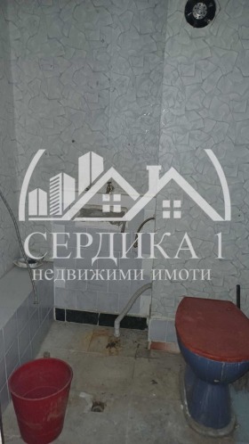 3-стаен град София, Бенковски 11