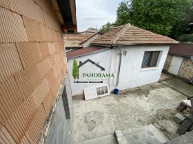 Продажба на къщи в град Шумен - изображение 2 