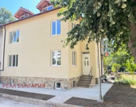 Maison Zdravets, Rouse