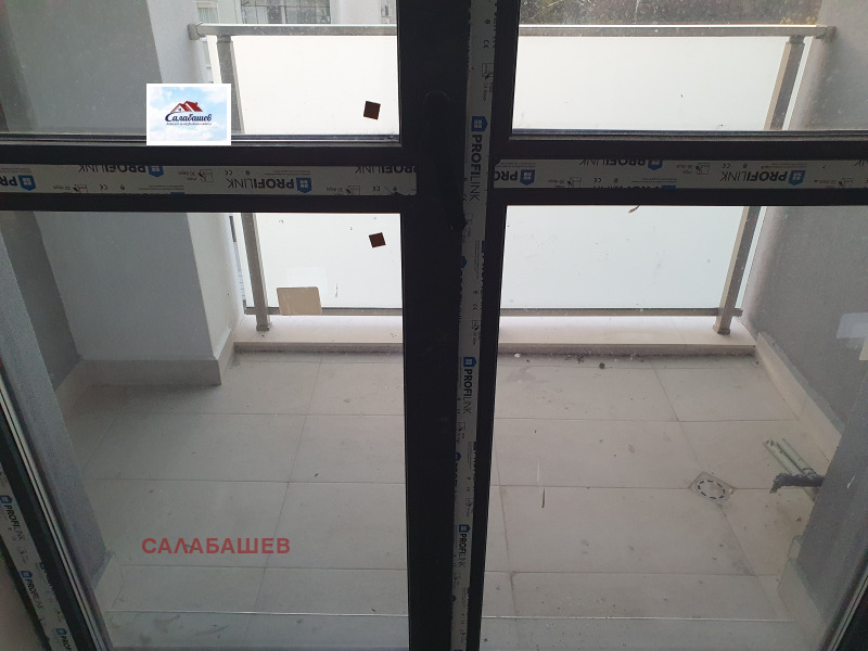 Продава 3-СТАЕН, гр. Казанлък, област Стара Загора, снимка 3 - Апартаменти - 52615739