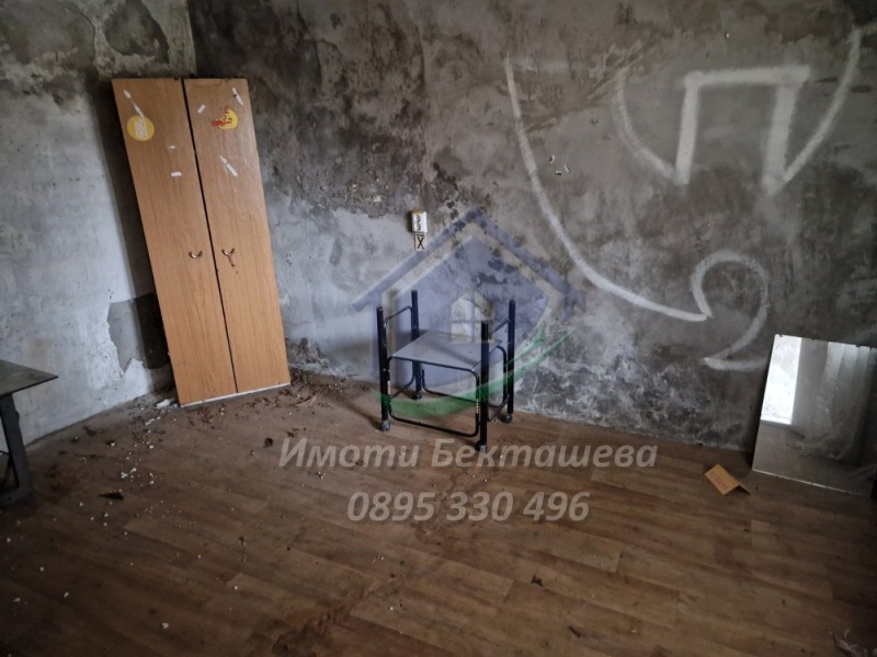 Myytävänä  Talo Ruse , Družba 2 , 50 neliömetriä | 62223184 - kuva [3]